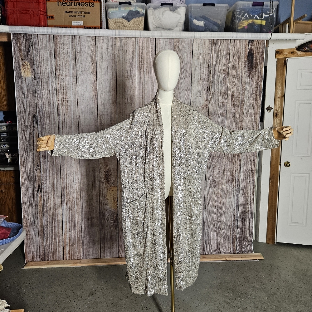 Festive kimono-style cape